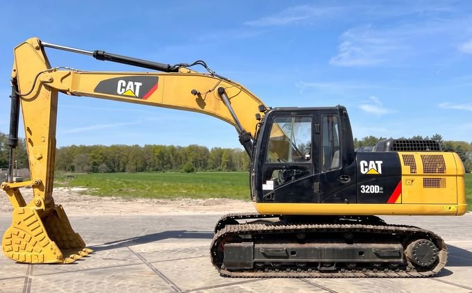 Excavadora 320 D2